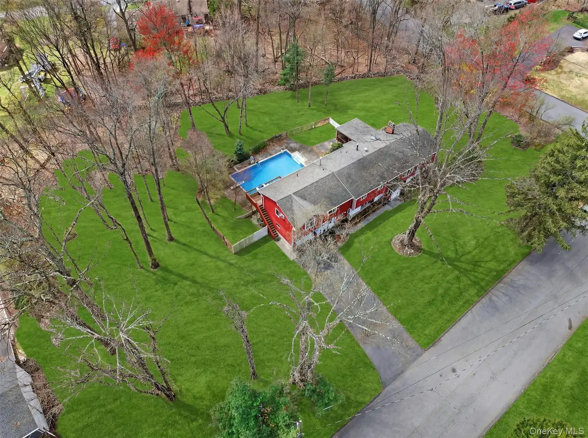 11 Kent Road, Airmont, NY 10952 - #1