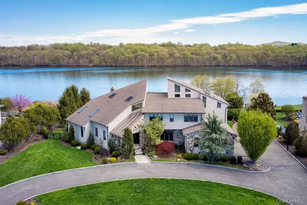 22 Fieldstone Court, New City, NY 10956