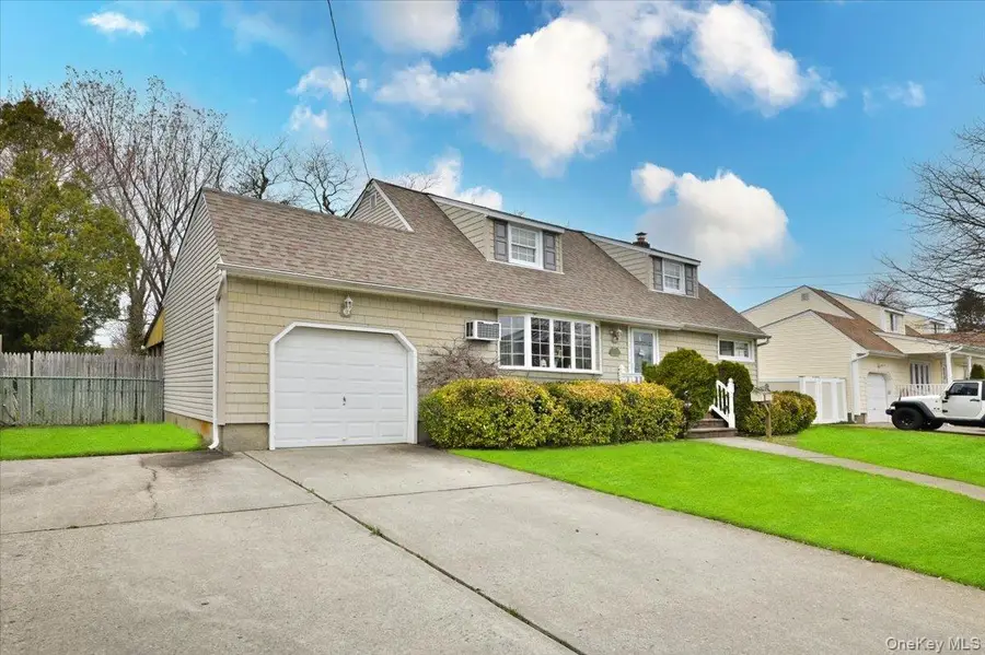 20 Willow Drive, Massapequa Park, NY 11762 - #3