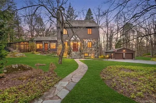 12 Inwood Lane W, Cortlandt Manor, NY 10567