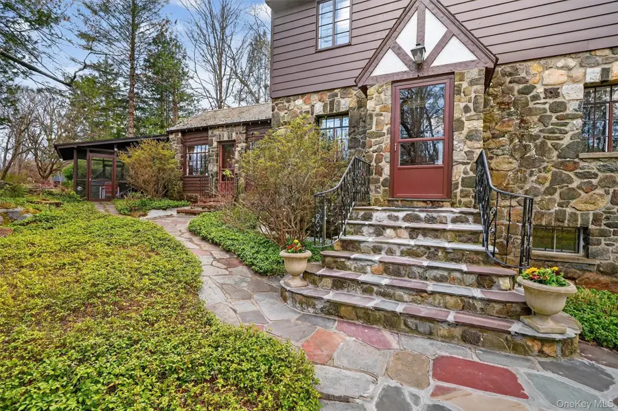 12 Inwood Lane W, Cortlandt Manor, NY 10567 - #3