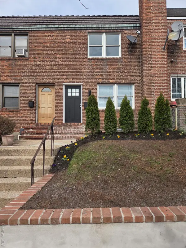 216-07 115th Terrace, Cambria Heights, NY 11411