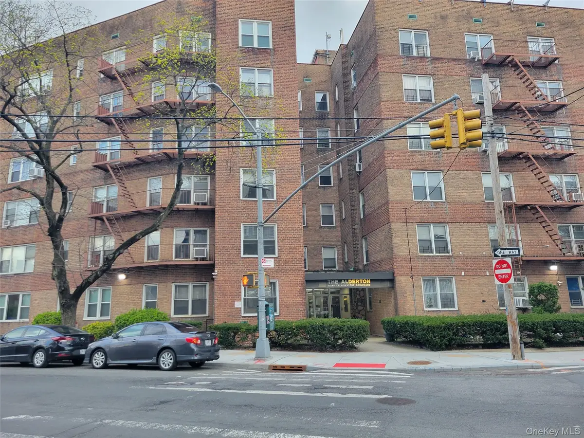 74-45 Yellowstone Boulevard #4D, Rego Park, NY 11374 - #1
