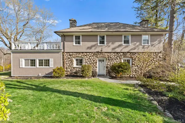 7 Rolling Hills Road, Thornwood, NY 10594