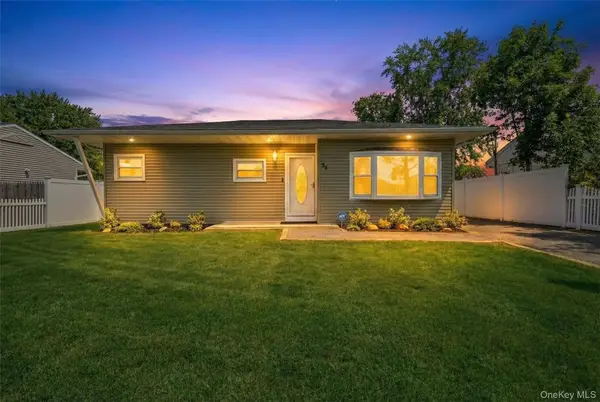 34 Croydon Road, Amityville, NY 11701