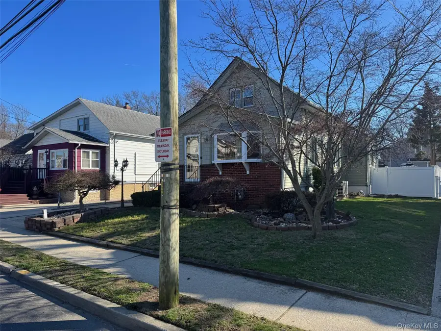 50 Wood Street, Lynbrook, NY 11563 - #2