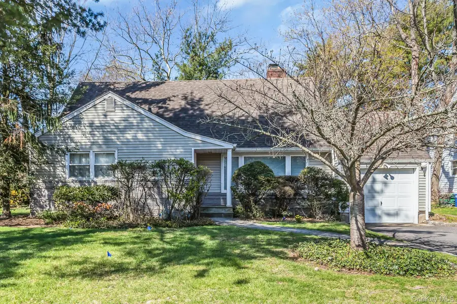 11 Rockhill Road, East Hills, NY 11577 - #2