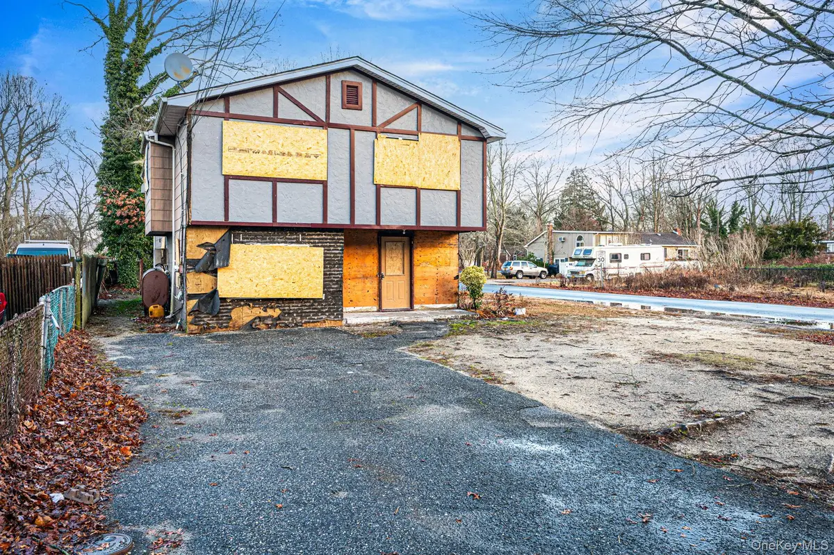 53 Hounslow Road, Shirley, NY 11967 - #1