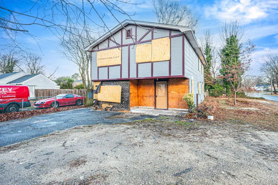 53 Hounslow Road, Shirley, NY 11967 - #3