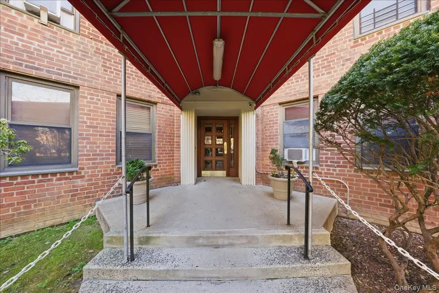 161 Pearsall Drive #2B, Mount Vernon, NY 10552 - #3