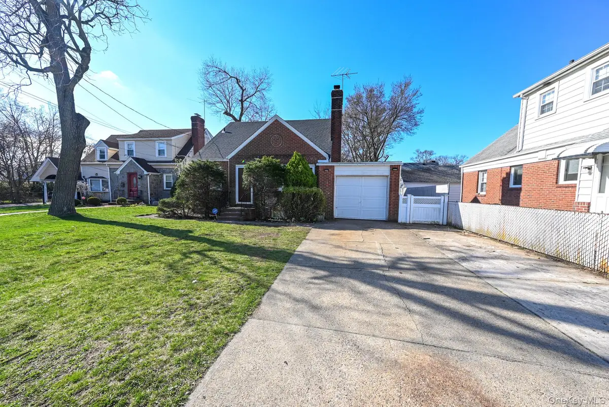 168 Hendrickson Avenue, Valley Stream, NY 11580 - #1