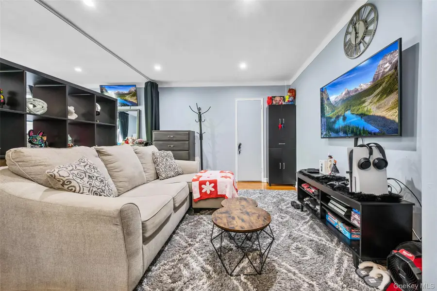 14350 Hoover Avenue #505, Briarwood, NY 11435 - #3