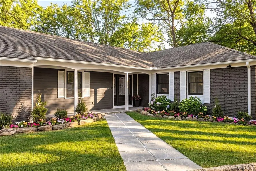 11 Skyview Drive, Armonk, NY 10504 - #3