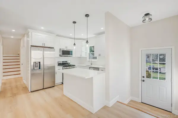 17 Riverside Street, Amityville, NY 11701