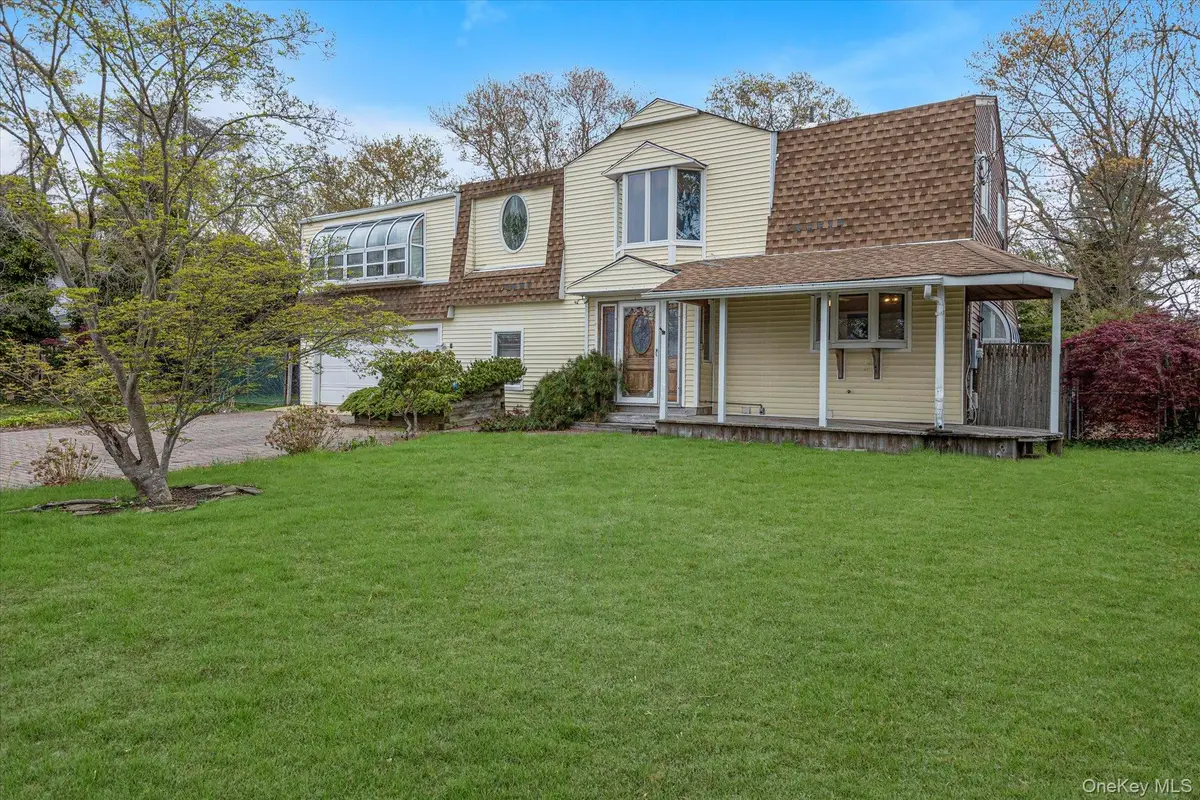 99 Wexford Drive, Oakdale, NY 11769 - #1
