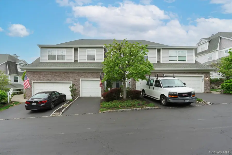 126 Hudson Pointe Drive, Poughkeepsie, NY 12601 - #2