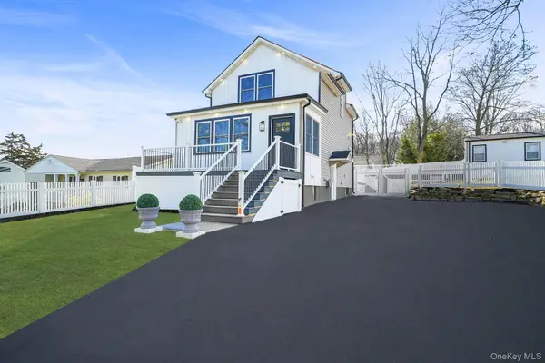 159 Rosewood Road, Kings Park, NY 11754