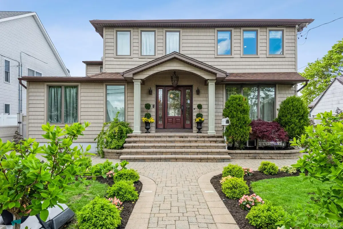 82 Division Avenue, Massapequa, NY 11758 - #1