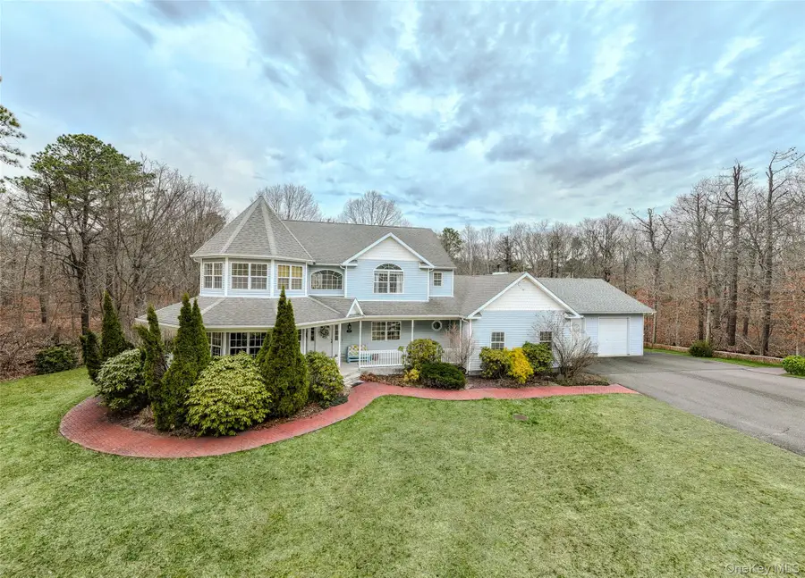 287 Dayton Avenue, Manorville, NY 11949 - #3