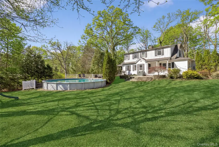 198 Pidgeon Hill Road, South Huntington, NY 11746 - #2