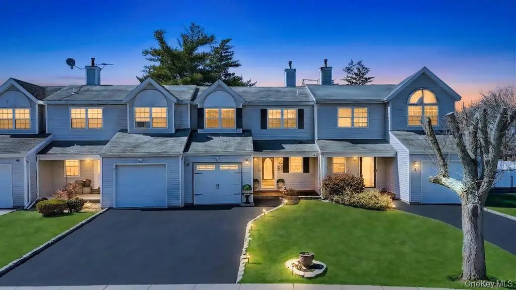 4 Beech Street, Central Islip, NY 11722 - #1