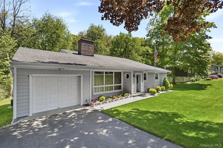 18 Collier Drive E, Carmel, NY 10512 - #3