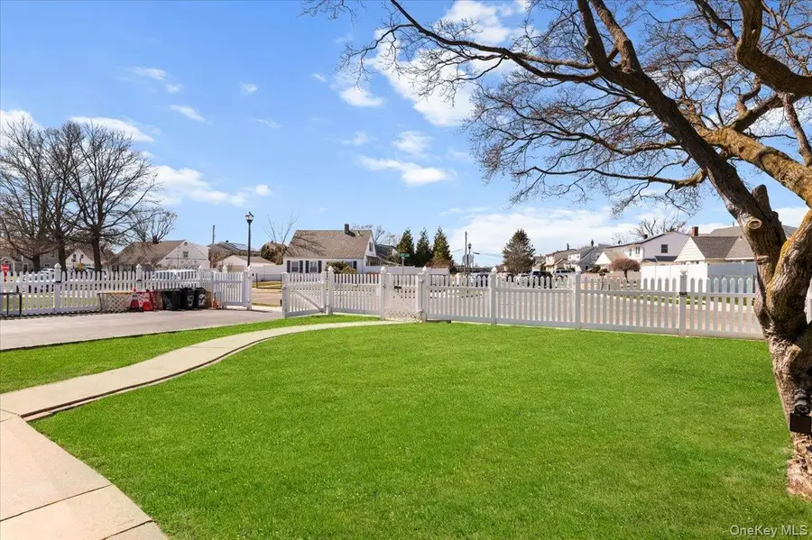 59 Slate Lane, Levittown, NY 11756 - #3