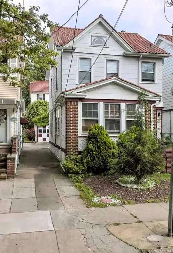 88-30 79th Avenue, Glendale, NY 11385