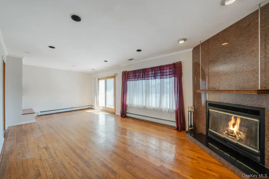 2 Rhonda Lane, Farmingdale, NY 11735 - #2