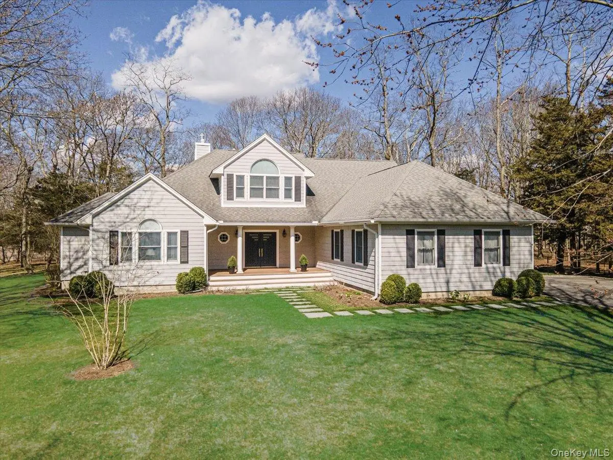 441 S Country Road, East Patchogue, NY 11772 - #1