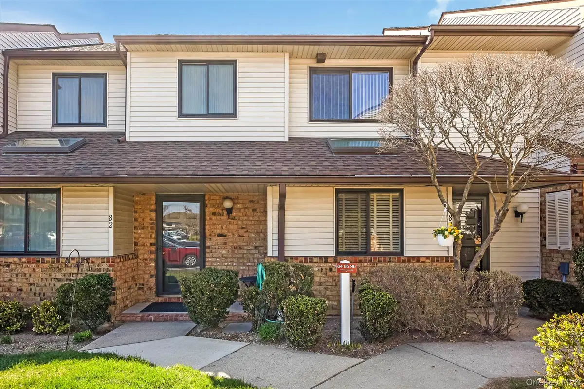82 Cottonwood Ct. #82, Wantagh, NY 11793 - #1