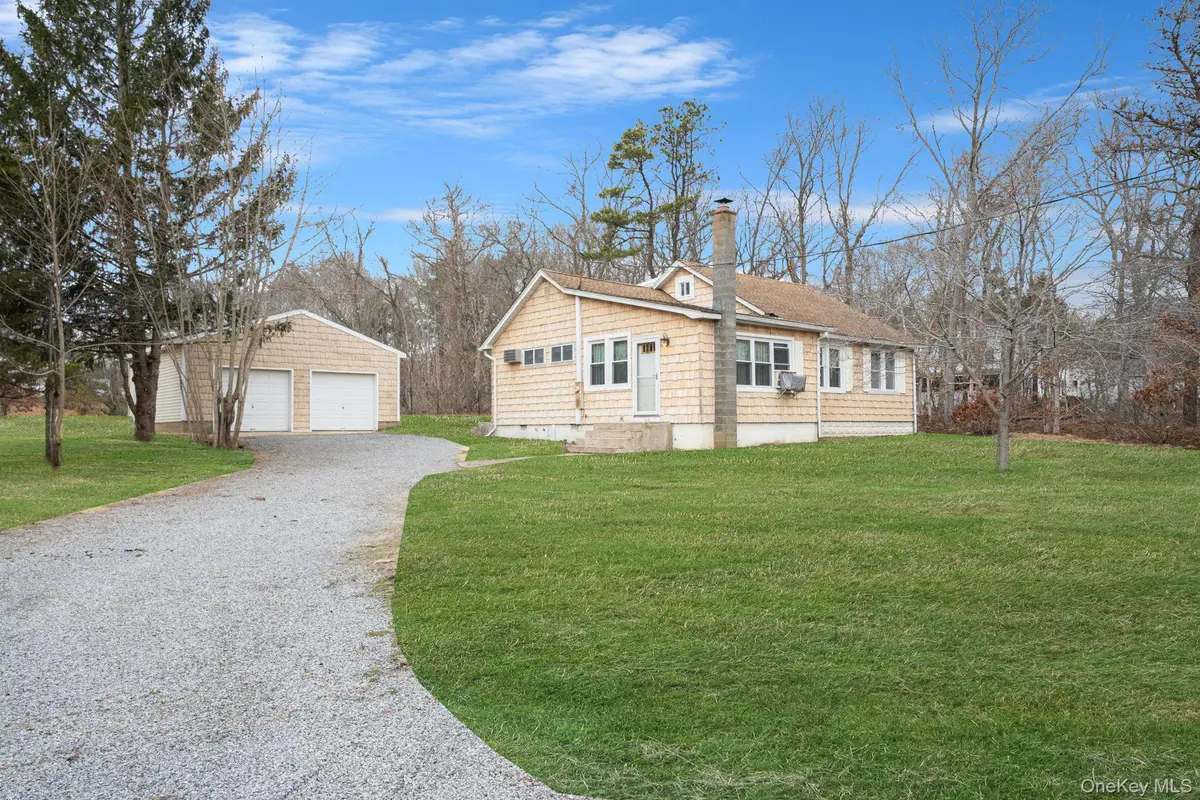 212 Mount Vernon Avenue, Medford, NY 11763 - #1