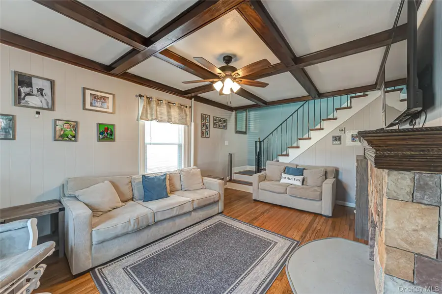 630 Oak Neck Road, West Islip, NY 11795 - #3