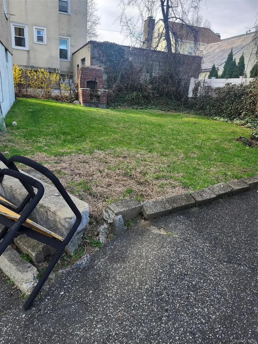 129 Hillside Avenue, Mount Vernon, NY 10553 - #2