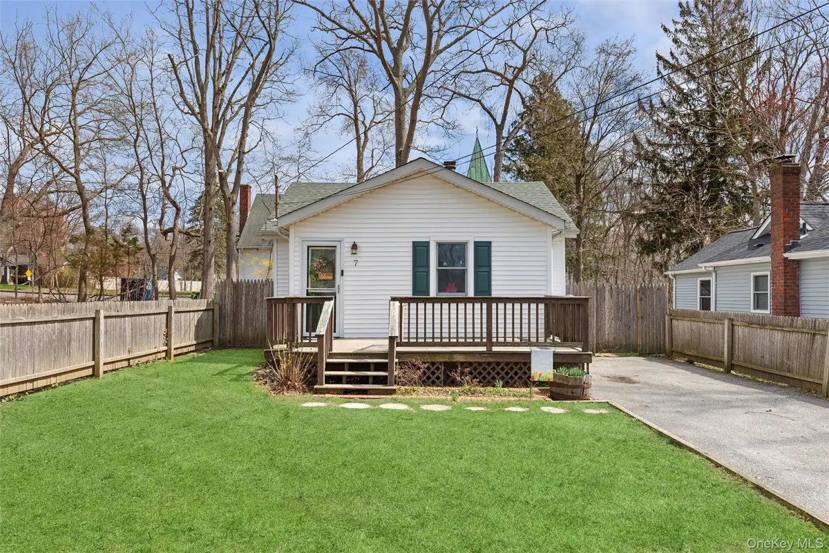 7 Upton Drive, Sound Beach, NY 11789 - #1