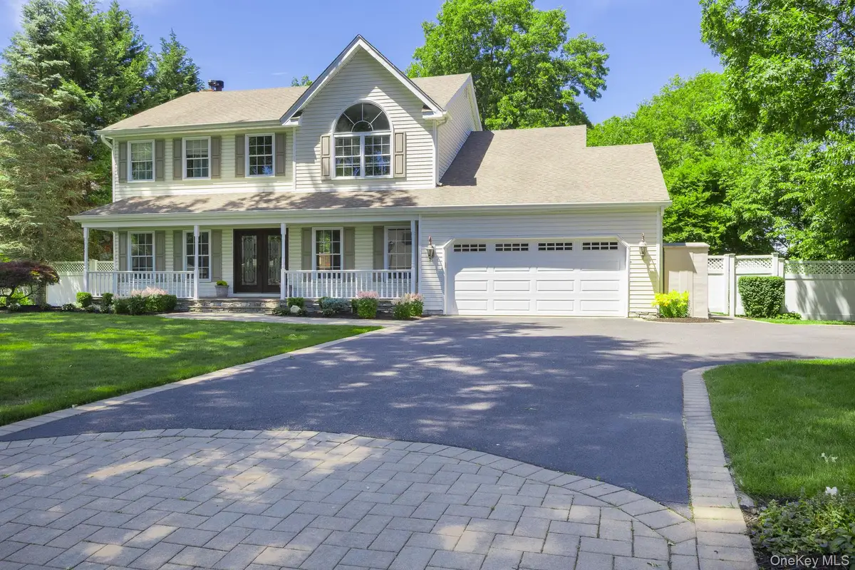 17 Dorfer Lane, Nesconset, NY 11767 - #1