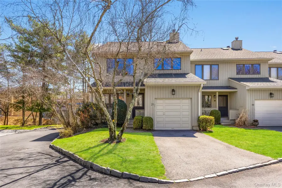 21 Tulip Tree Lane, Mamaroneck, NY 10543 - #2