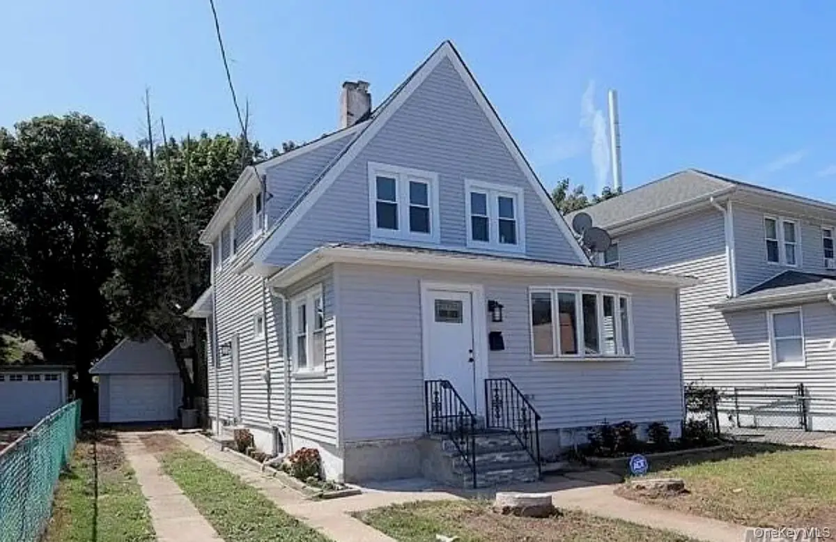 8 Frazier Street, Hempstead, NY 11550 - #1