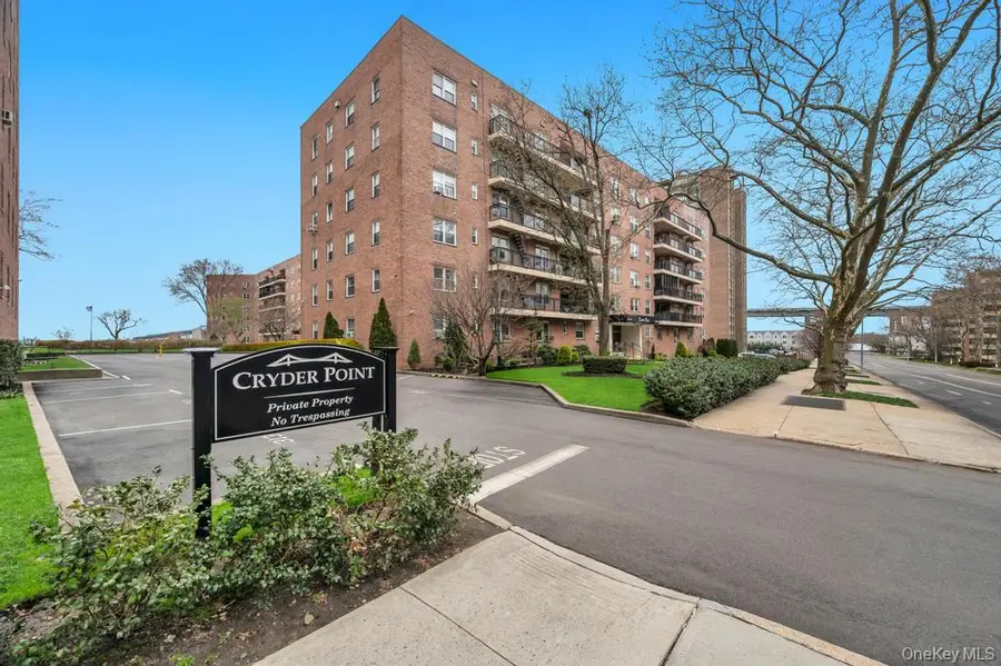 162-41 Powells Cove Boulevard #2J, Beechhurst, NY 11357 - #2