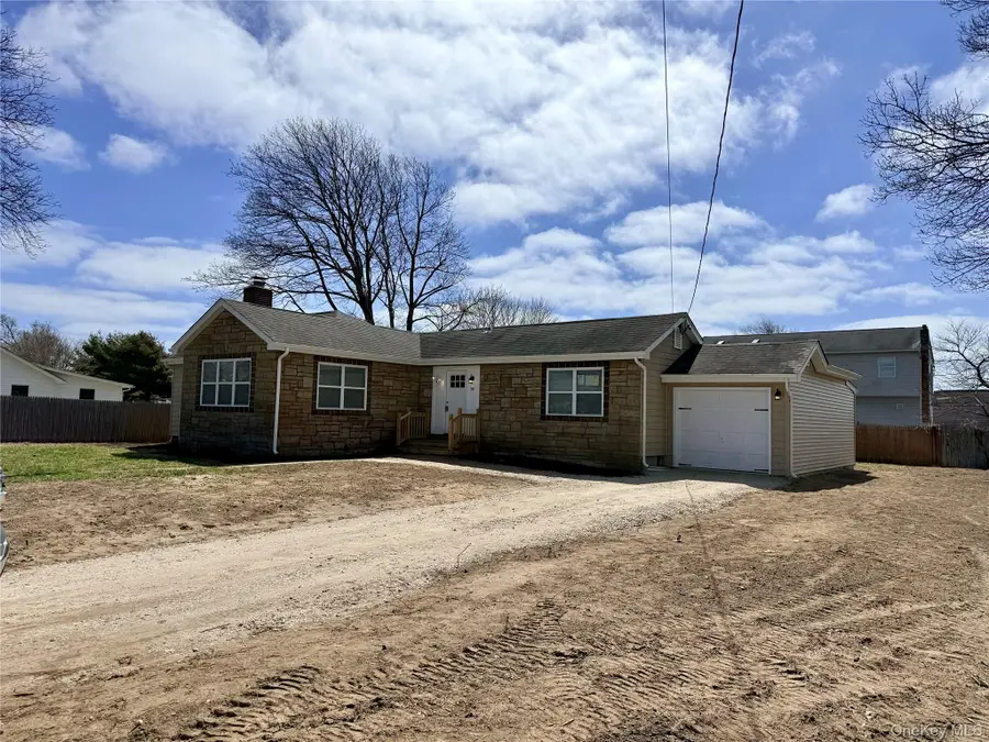 30 Lombardy Drive, Shirley, NY 11967 - #3