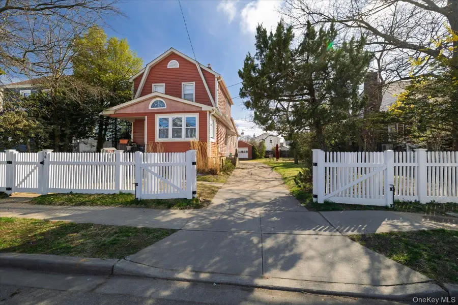 35 Alice Court, East Rockaway, NY 11518 - #2