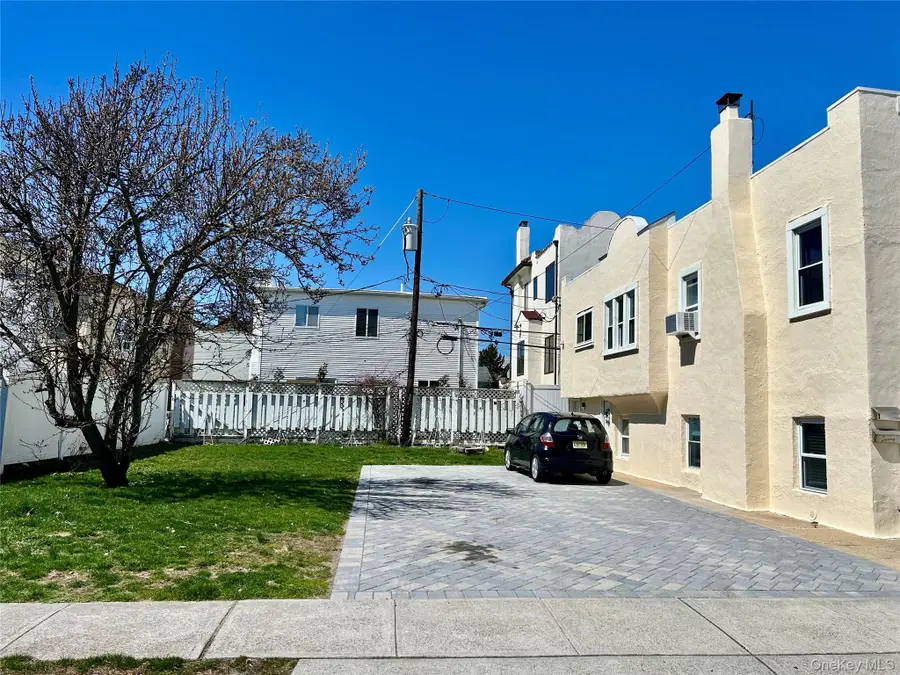 105 Mitchell Ave, Long Beach, NY 11561 - #3
