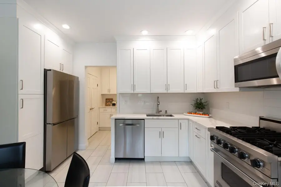 557 Martling Avenue, Tarrytown, NY 10591 - #3