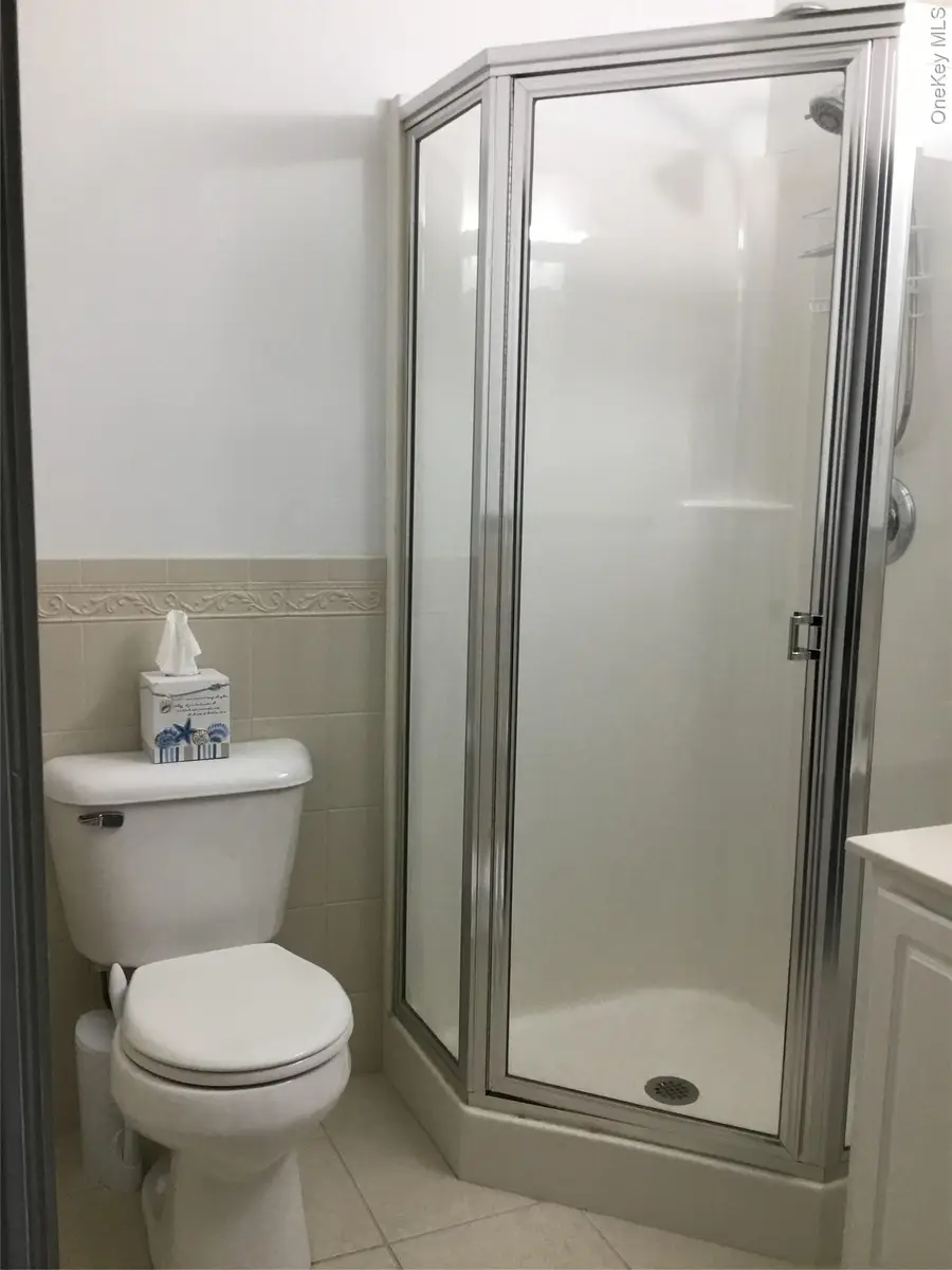 103 Narragansett Villas Drive, Lindenhurst, NY 11757 - #3