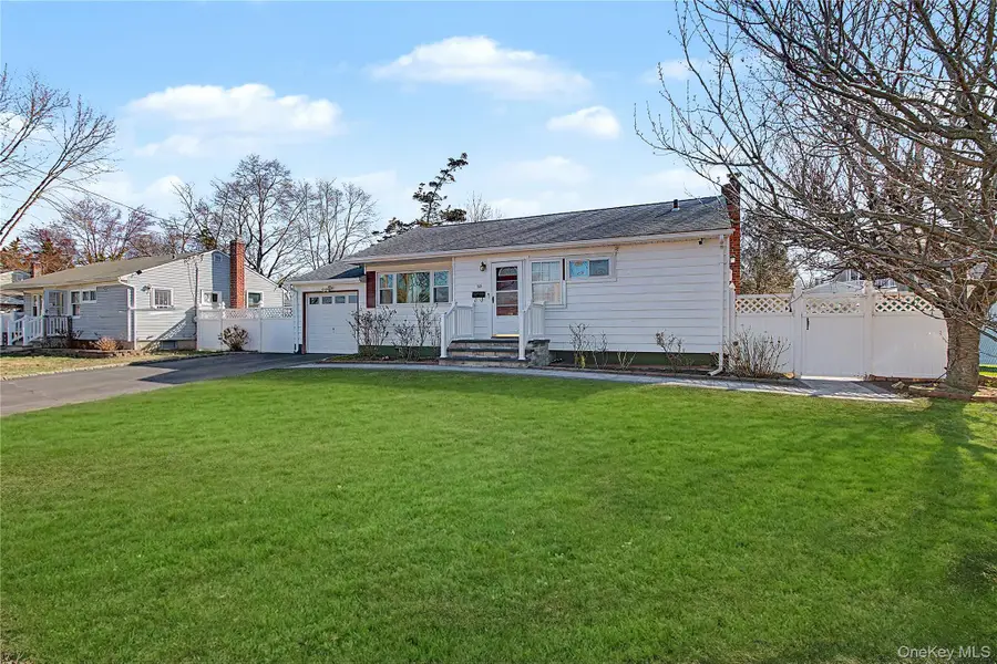 169 Charter Oaks Avenue, Brentwood, NY 11717 - #3