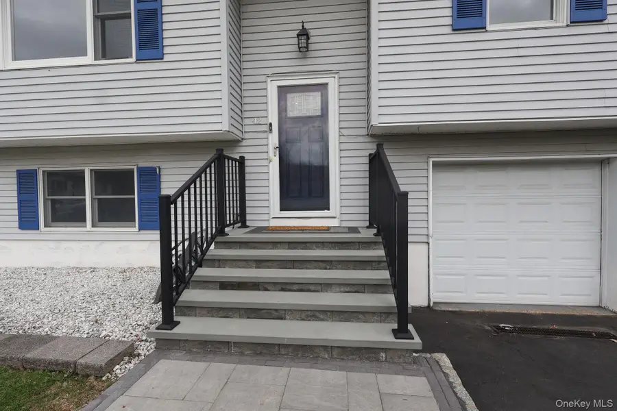 42 Rutledge Avenue, Highland Mills, NY 10930 - #2