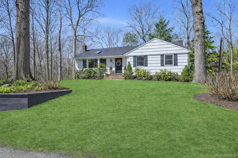 39 Hennessey Drive, Huntington, NY 11743 - #2