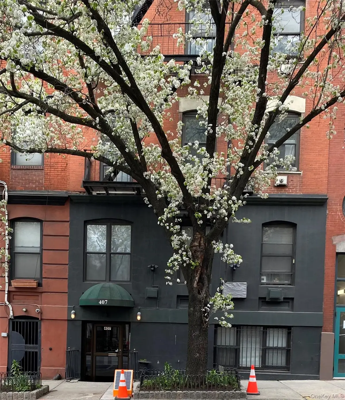 407 W 40th Street #4B, Manhattan, NY 10018 - #1