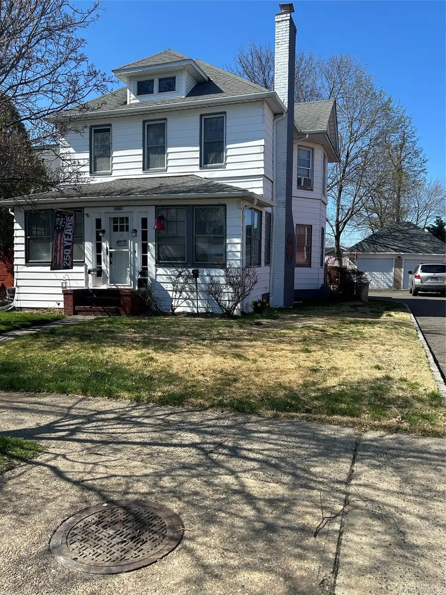 194 W Marie Street, Hicksville, NY 11801 - #2