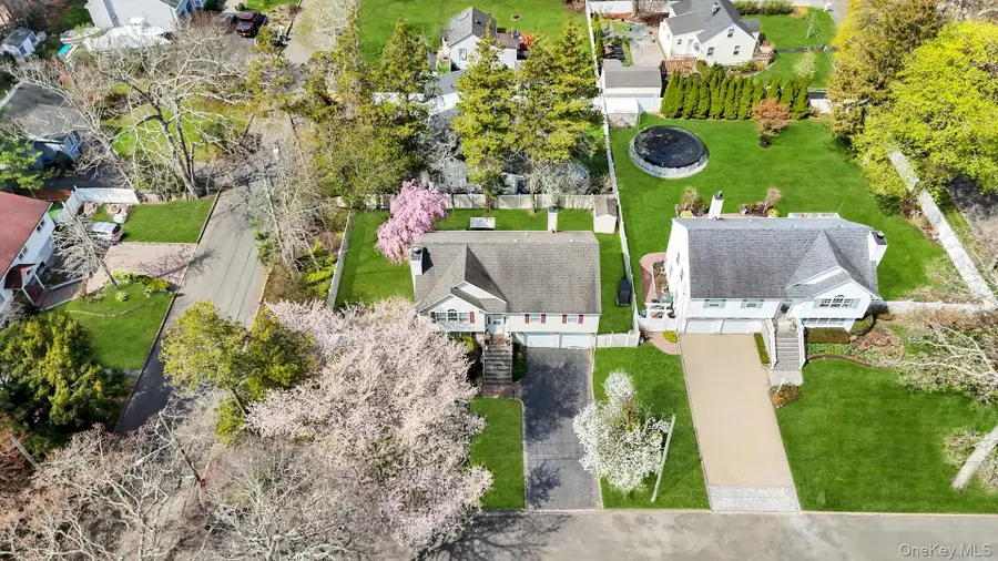 4 Jerome Street, Smithtown, NY 11787 - #3
